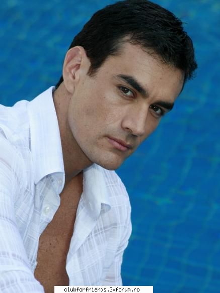 Acorralada(Destine furate) - roxana - Novele