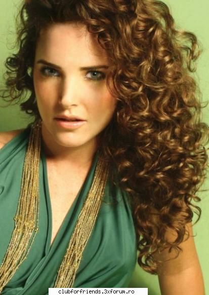 Acorralada(Destine furate) - roxana - Novele
