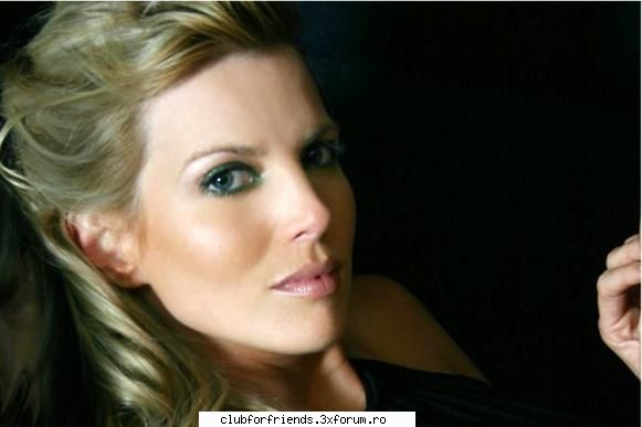 Acorralada(Destine furate) - roxana - Novele